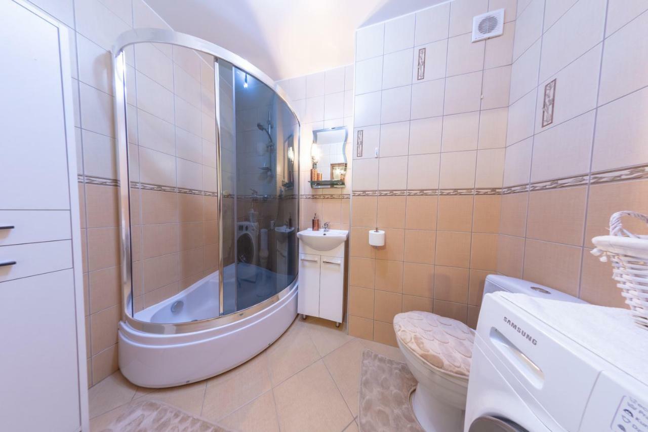 Apartament Optima Ustrzyki Dolne Exterior foto